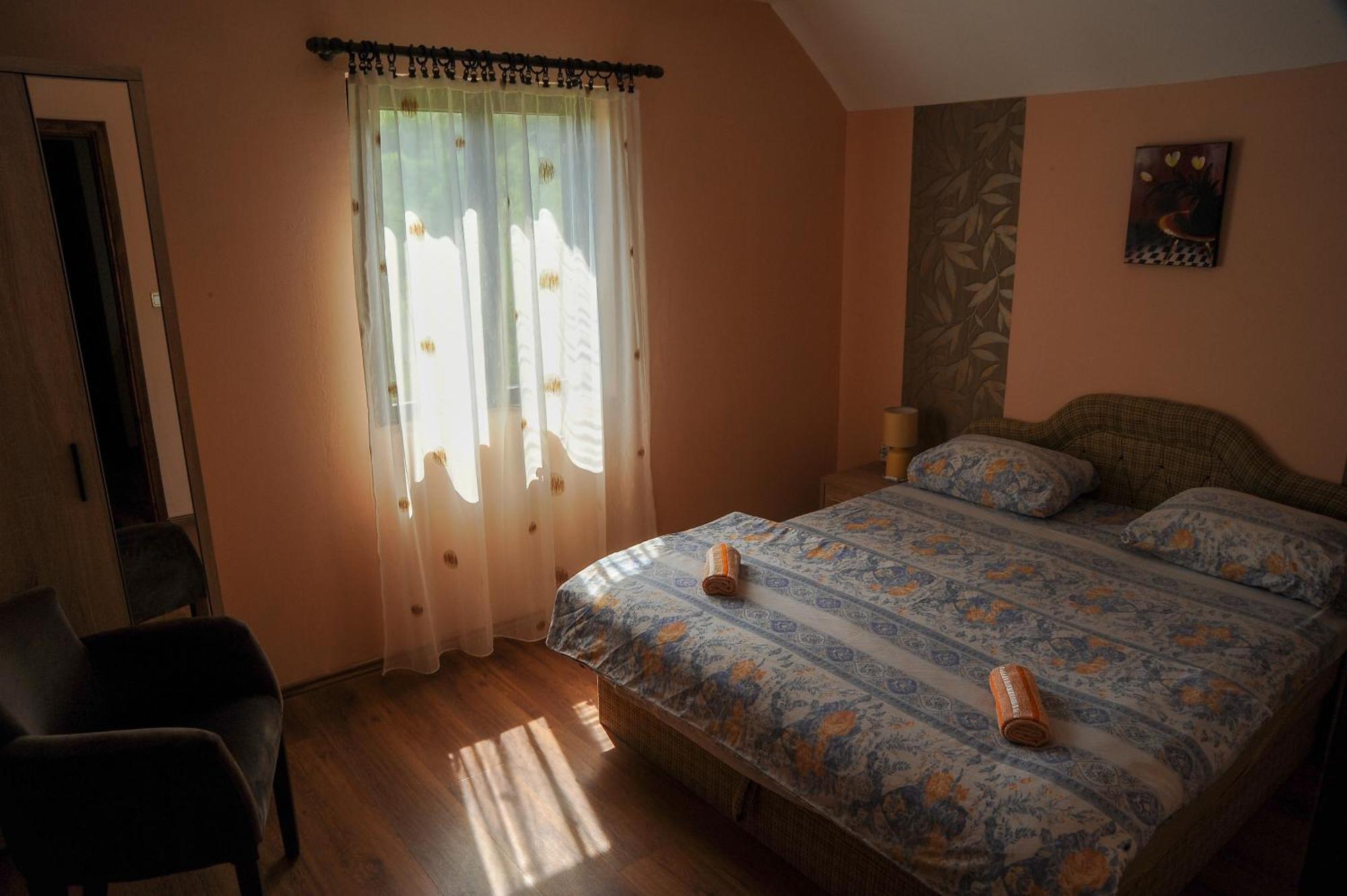 Lovcen4Me Villa Cetinje Ngoại thất bức ảnh
