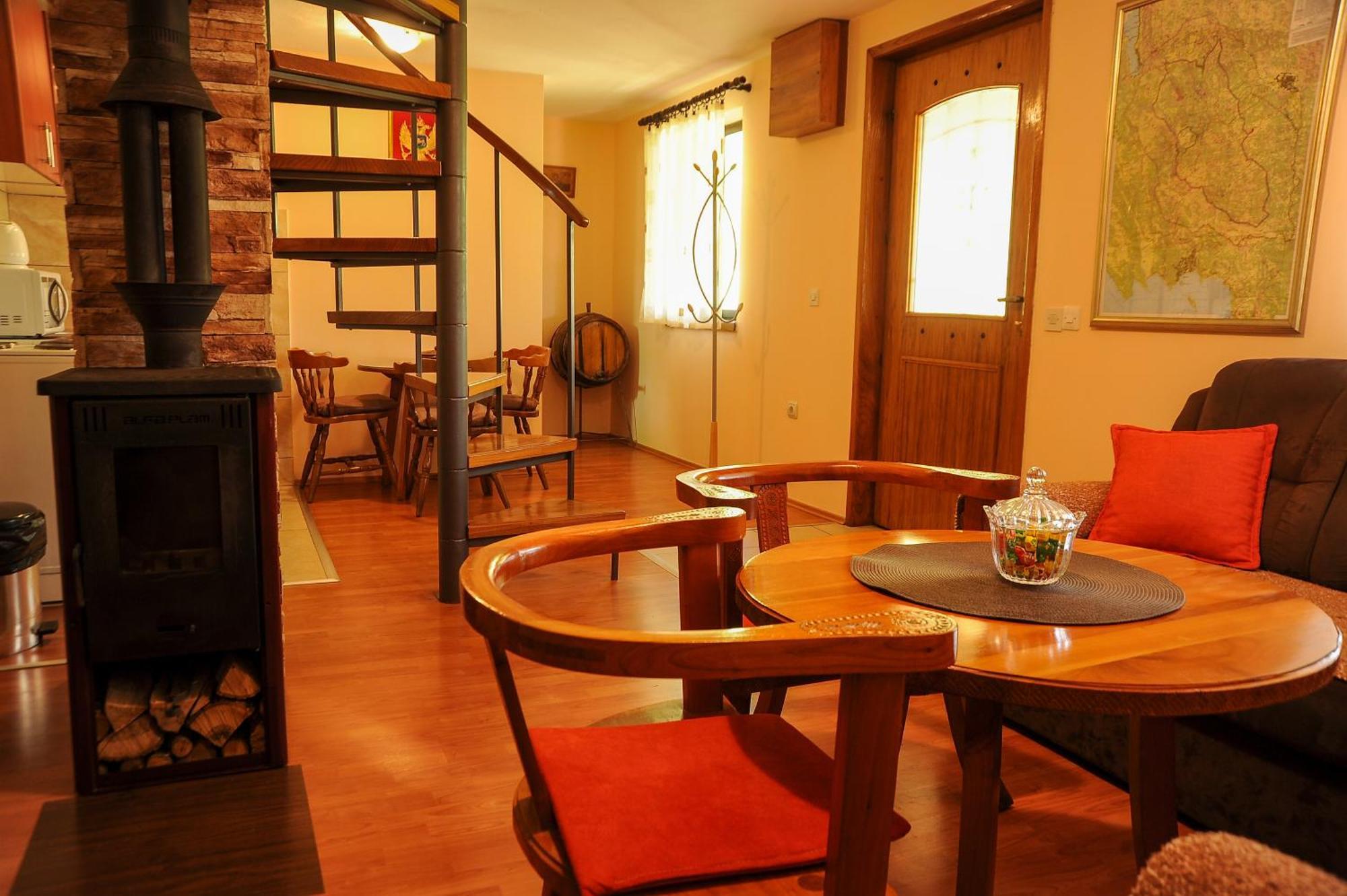 Lovcen4Me Villa Cetinje Ngoại thất bức ảnh